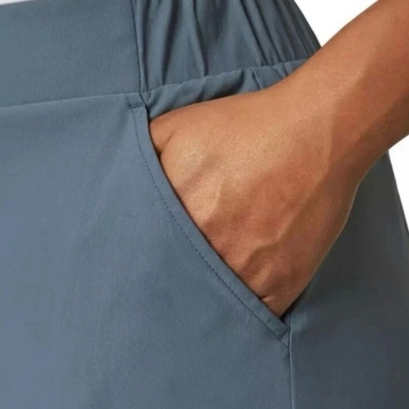 Women's Travel Pants - Picture 6 of 7